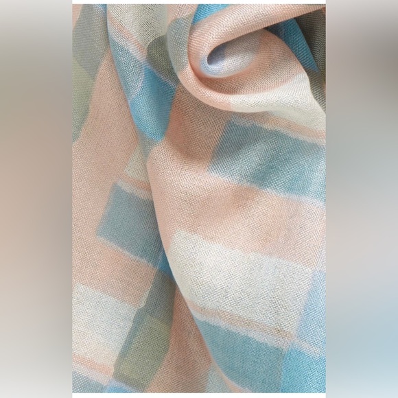 Nordstrom eyelash trim print cashmere and silk wrap in blue painterly plaid - Picture 4 of 15